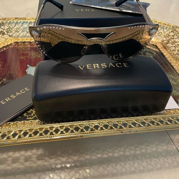 Versace Sunglasses - Picture 11 of 14